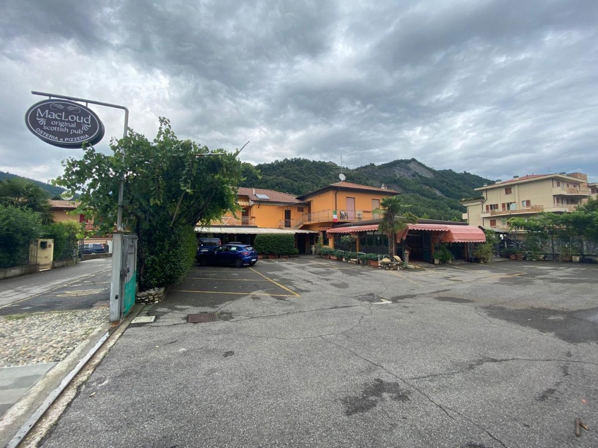 Macloud Pub B&B Sarnico Buitenkant foto