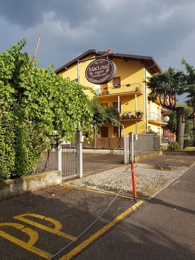 Macloud Pub B&B Sarnico Buitenkant foto